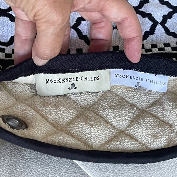 --- Mackenzie-Childs Pot Holder-NEW - Picture 7 of 10